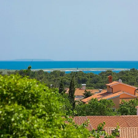 アパート Mia プレマントゥーラ