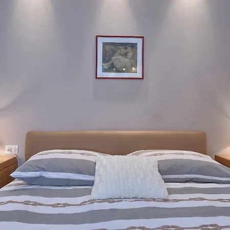 Mia Apartman Premantura